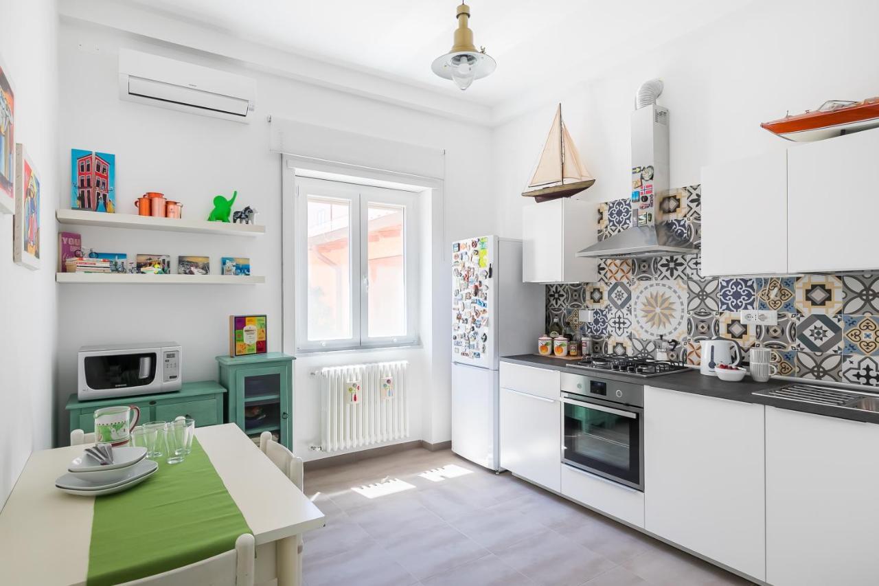 Galeria Home Apartments 앙귈라라사바치아 외부 사진